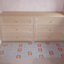 Chest of drawers